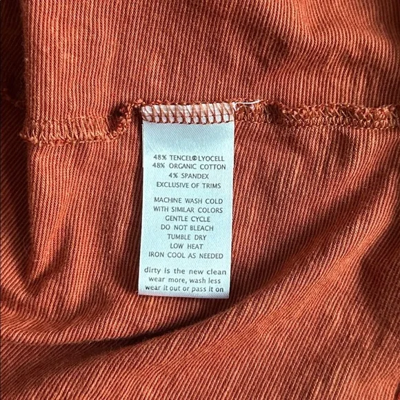 Toad & Co Rufflita Orange Leaf Print Shift Dress.

D - Picture 5 of 8